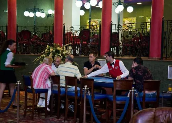 Готель Hrizantema Сонячний Берег